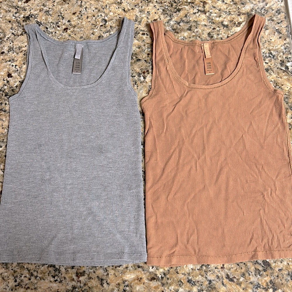2 SKIMS tank tops